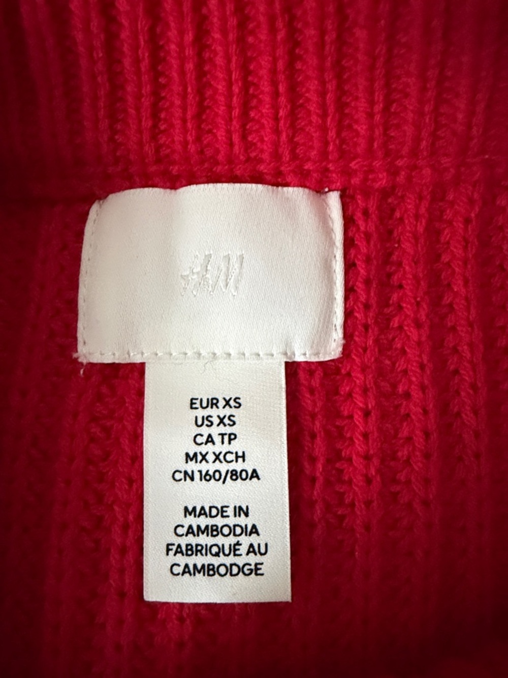 H&M Classic Red Ribbed Button-Front Cardigan Sweater - Picture 2 of 5